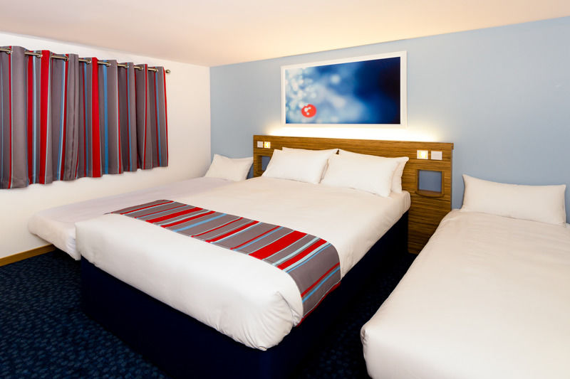 Travelodge London Stratford Hotel Exteriér fotografie