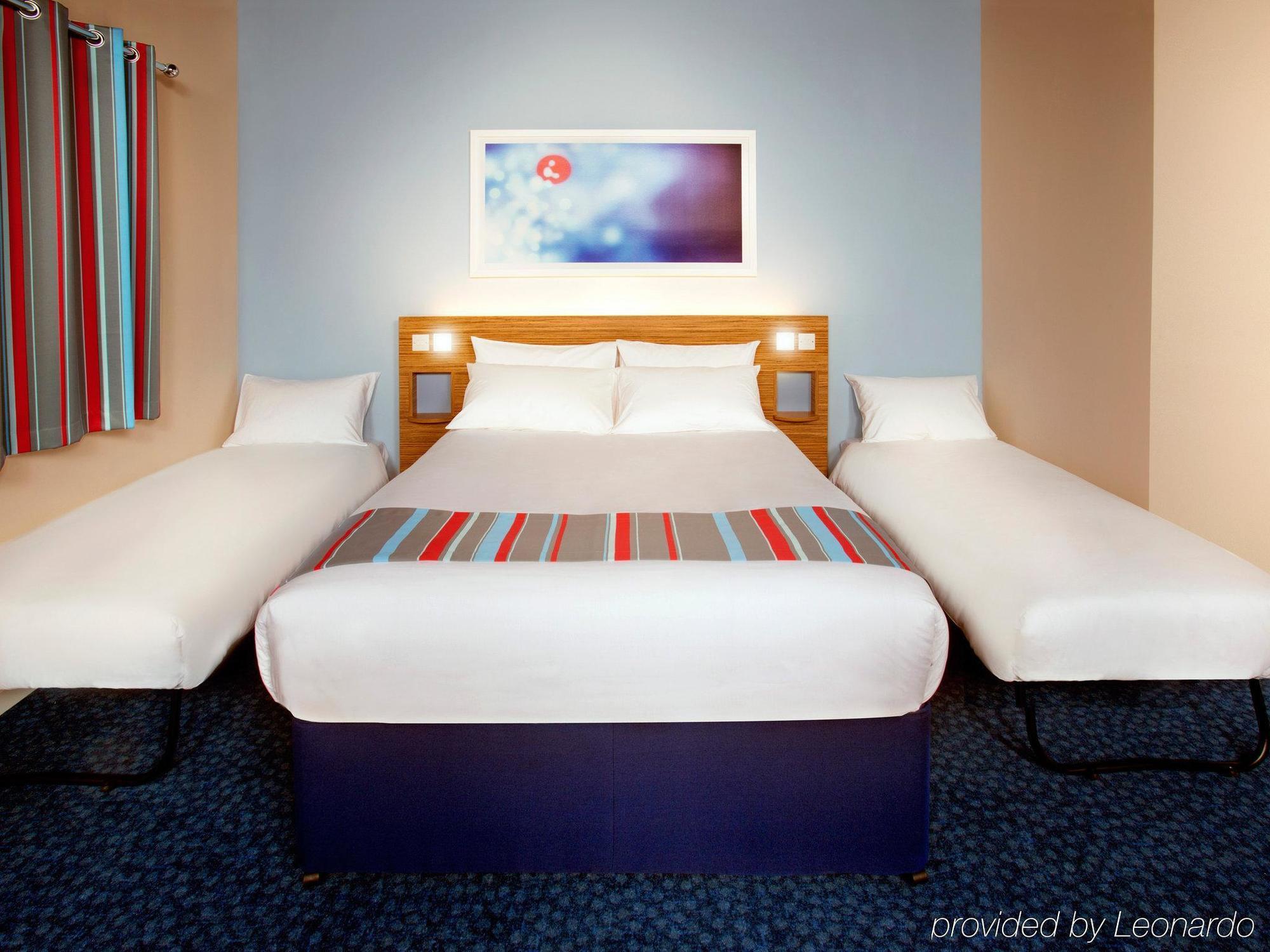 Travelodge London Stratford Hotel Exteriér fotografie